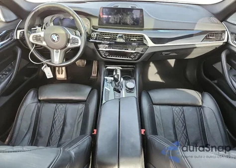2018 BMW M550Xi z USA, uszkodzony, nr VIN WBAJB9C54JG464330